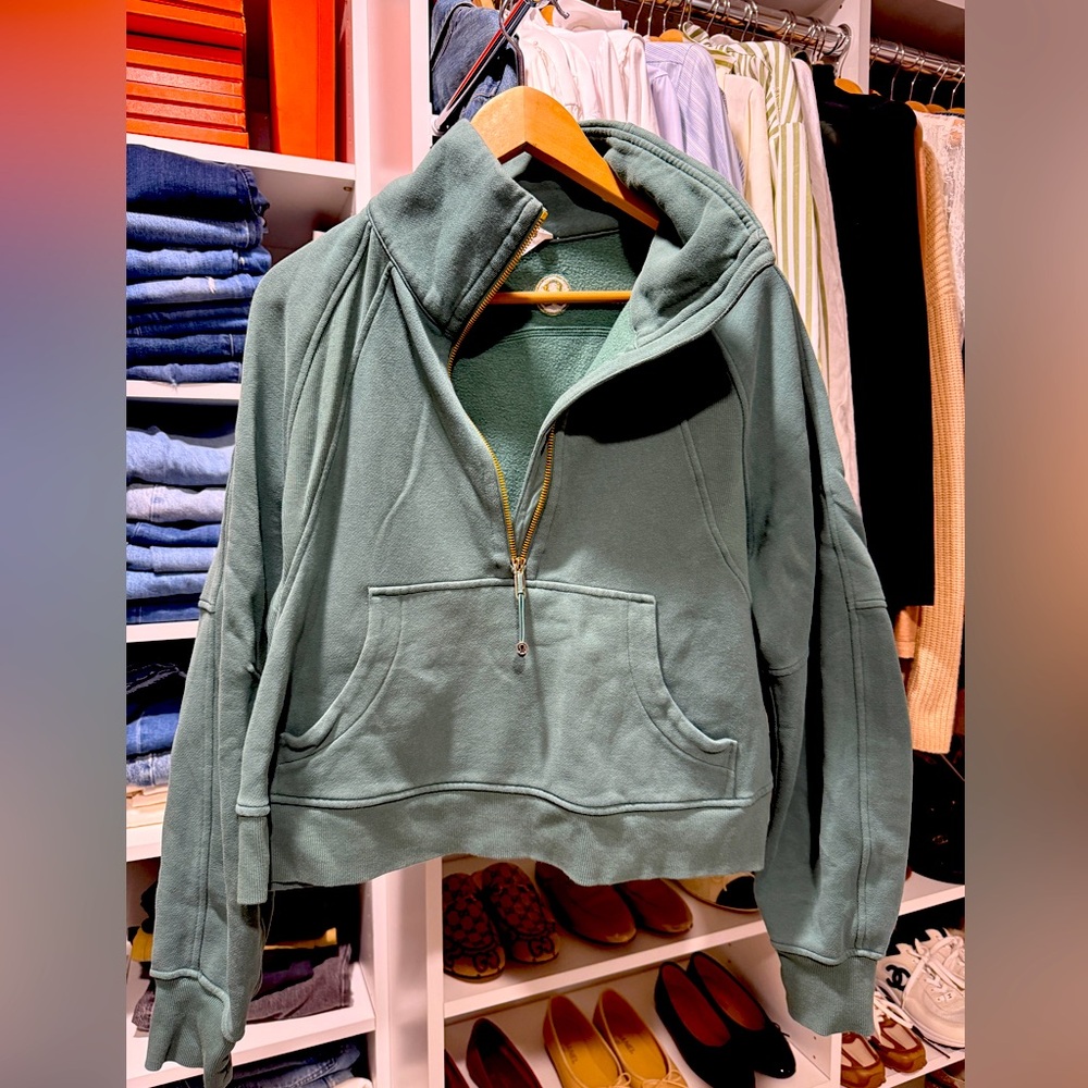 Lululemon oversized cropped scuba Hoodie Aqua M/L